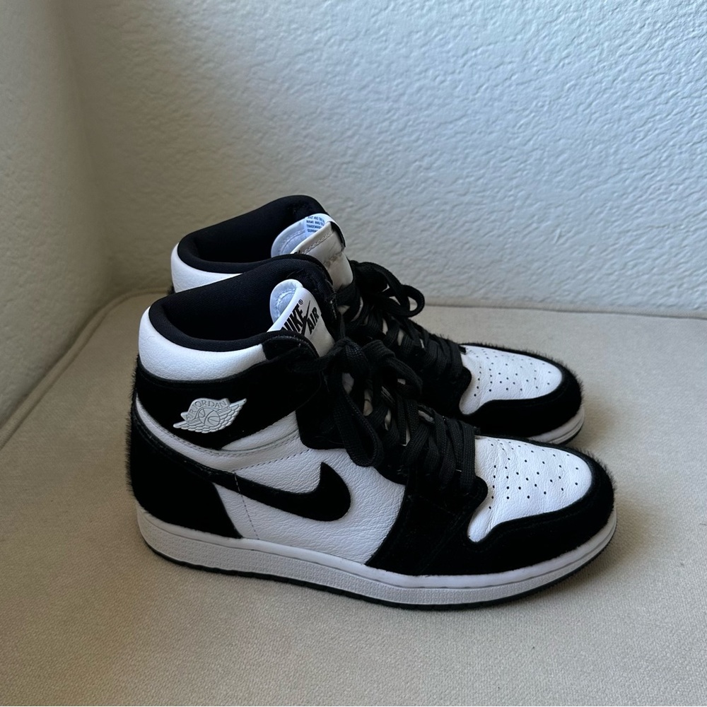 Nike Air Jordan 1 Retro High OG ‘Twist’ Sneakers